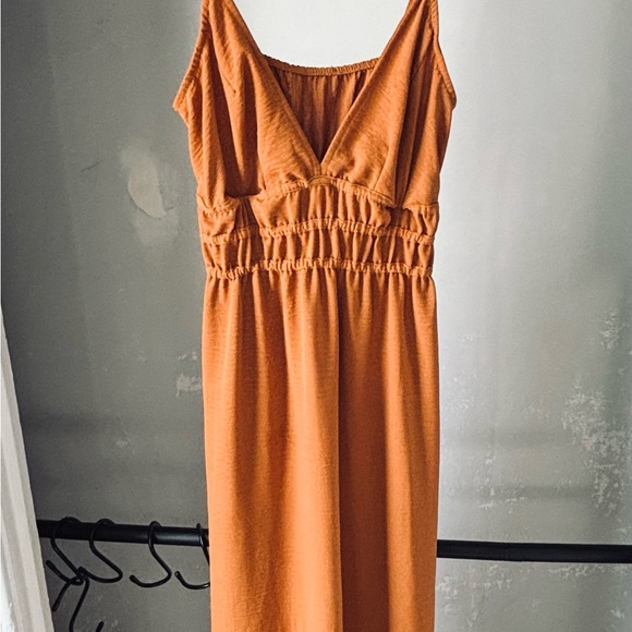 Sienna Lightweight Crepe Maxi Dress - Picture 1 of 4